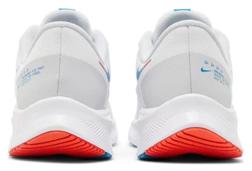 Quest 4 'White Pure Platinum"