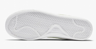 WMNS Crt Royale White Volt